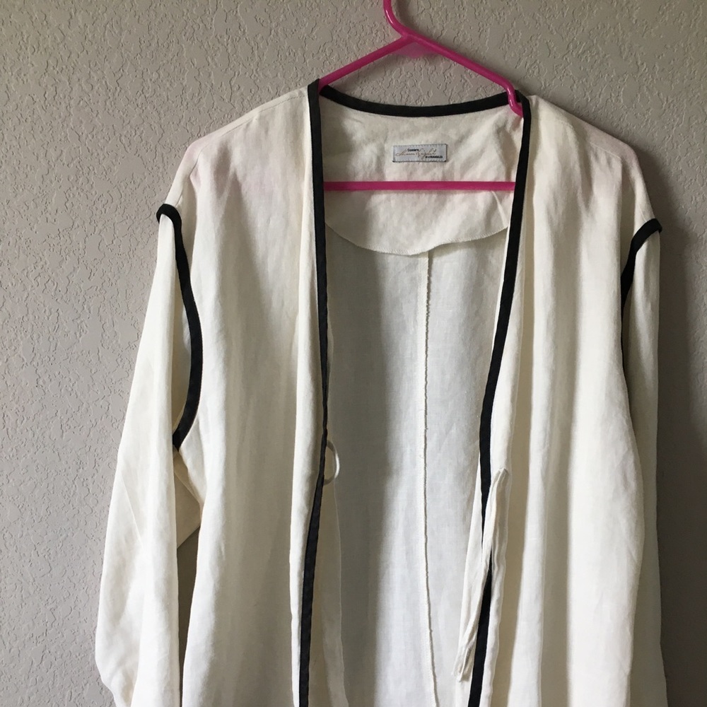 Lightweight linen jacket - Picture 2 of 4